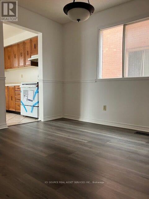 Building Photo - 42 Coe Dr