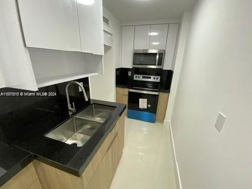 Foto del edificio - 8185 NW 7th St