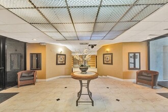 Building Photo - 3800 N Hills Dr