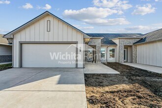 Building Photo - 1738-1738 S Hickory Creek St