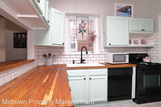 Building Photo - 5 br, 2.5 bath House - 2425 N 2nd St