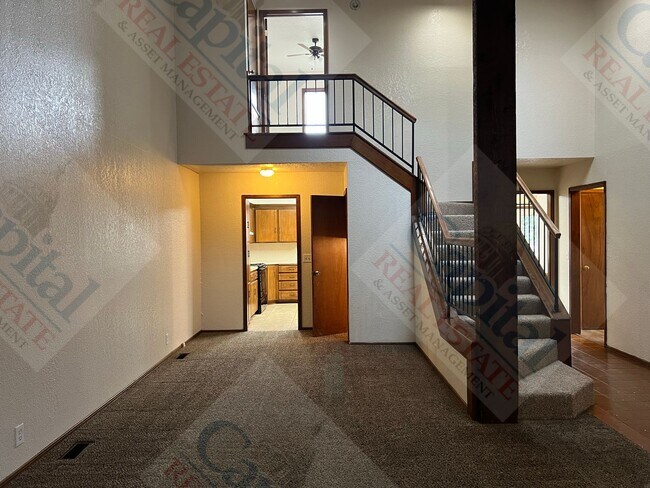 Foto del edificio - 6717 W Britton Rd