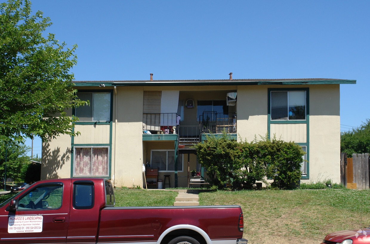 Primary Photo - 6550 Ming Way