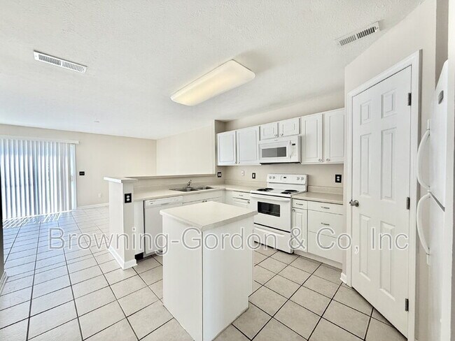 Foto del edificio - 3063 Harpeth Springs Dr