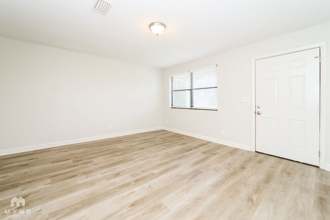 Foto del edificio - 10535 Jolynn Rd