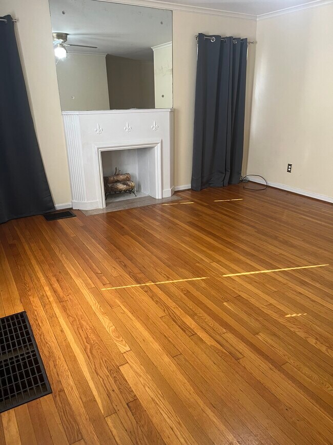 Foto del edificio - 1133 S Cassingham Rd