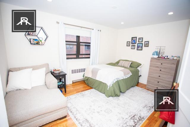 Foto del edificio - 2 bedroom in Brookline MA 02446