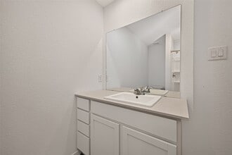 Building Photo - 31338 Black Cherry Holw Dr