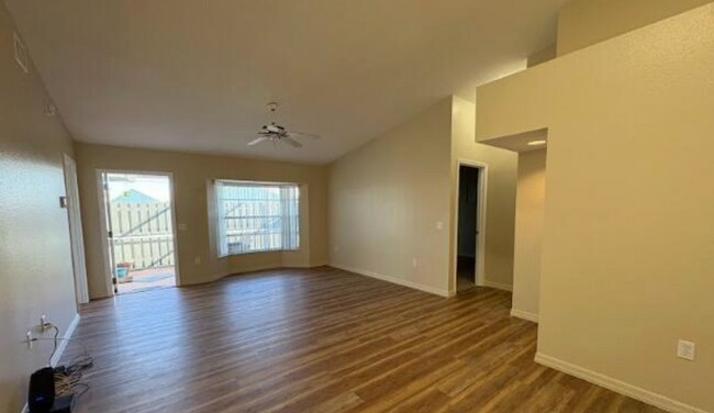 Foto del edificio - 1927 Quail Ridge Ct