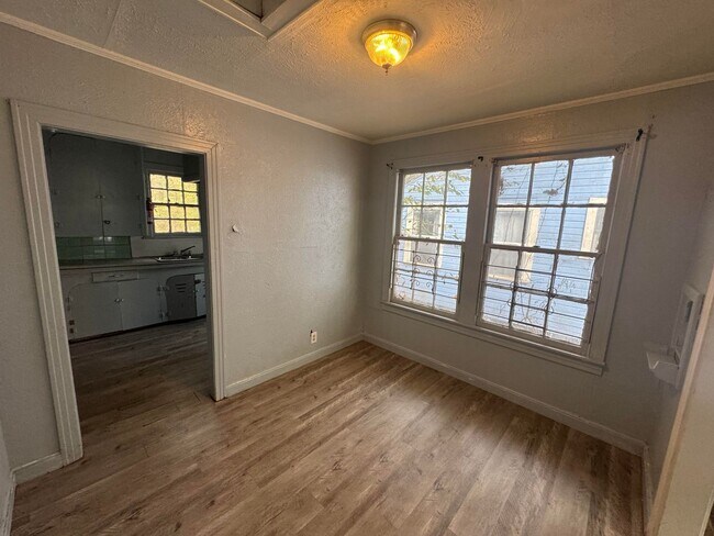 Foto del edificio - Large 2 Bedroom Home