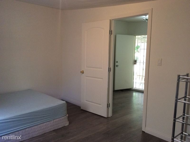 Foto del edificio - 1 br, 1 bath Apartment - North.Palm Ave