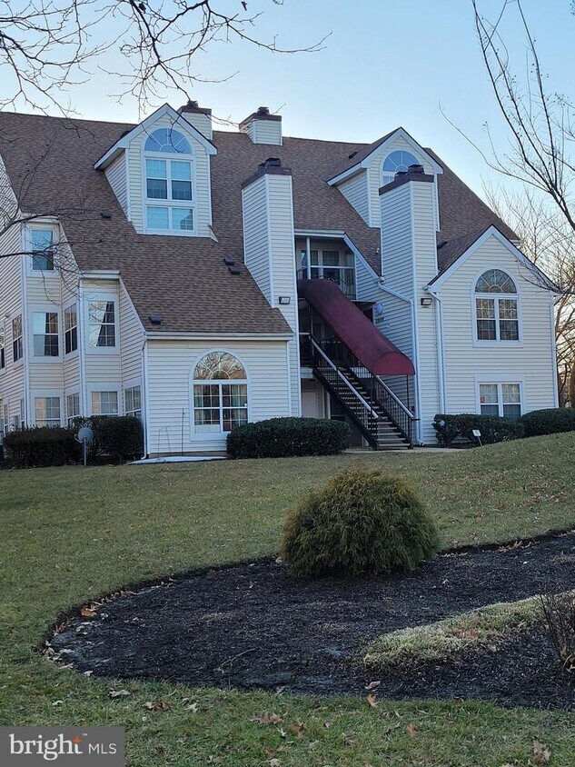 Primary Photo - 10410 Beacon Ridge Dr