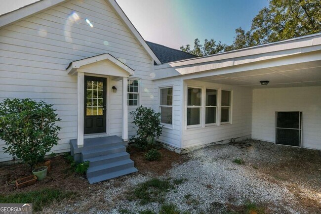 Foto del edificio - 5740 Bostwick Rd