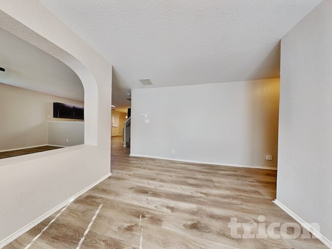 Building Photo - 2615 Thunder Gulch