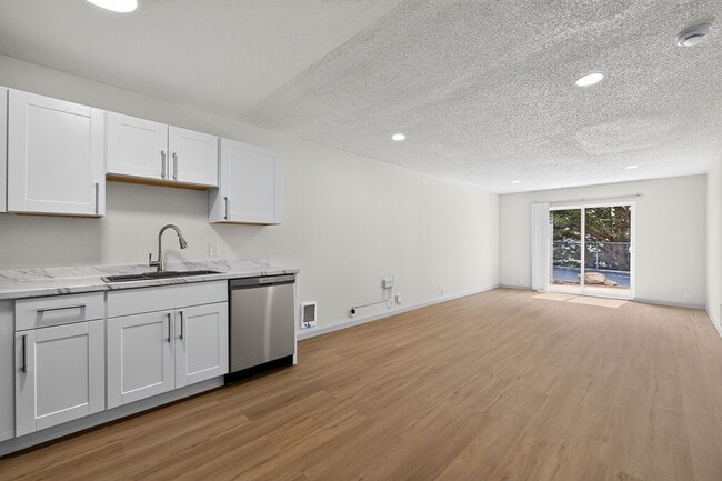 Interior Photo - The Clover Apartments