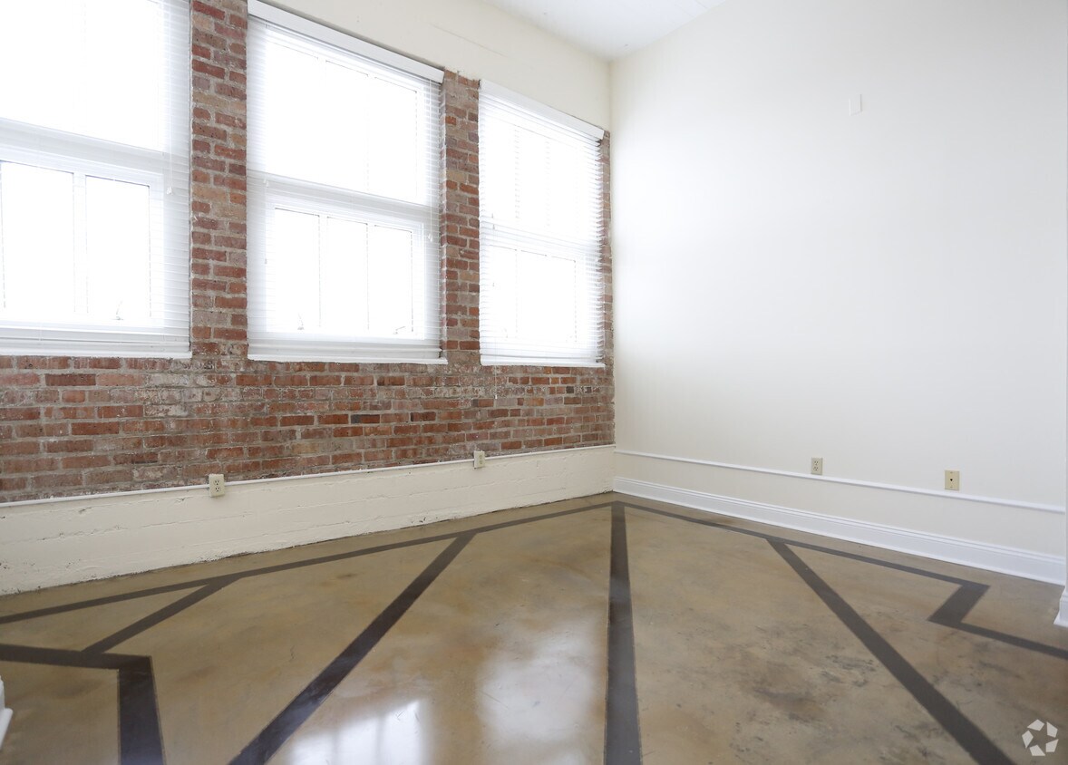 Photo - The Woodward Lofts