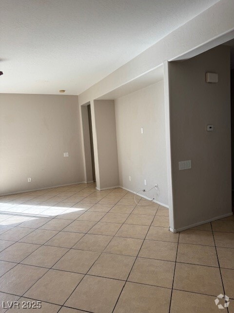 Building Photo - 2544 Rue Colmar Dr