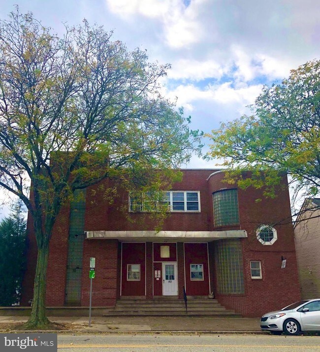 Building Photo - 40-44 E High St