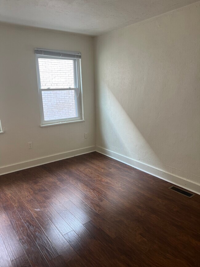 Foto del edificio - 416 Oakland Ave