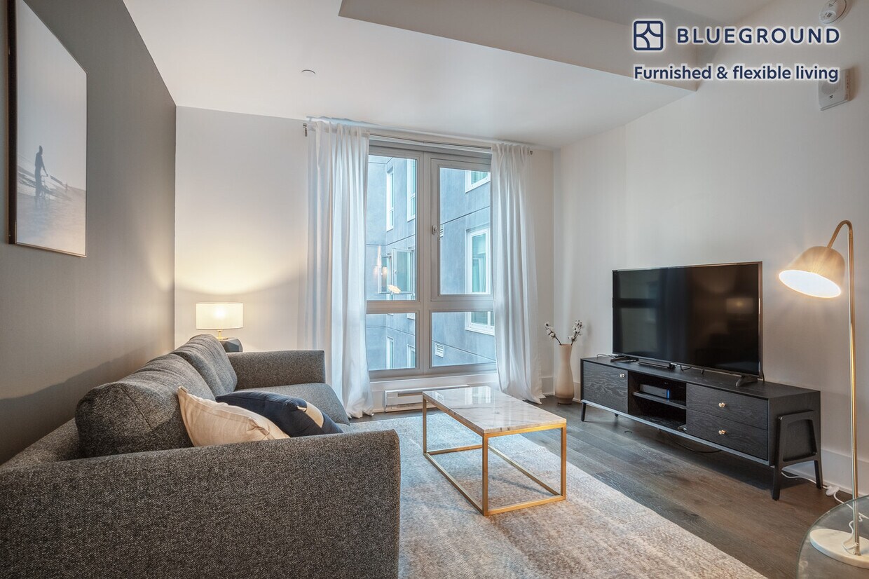 Foto principal - 1075 Market St
