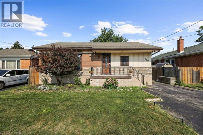 Building Photo - 368 Upper Kenilworth Ave