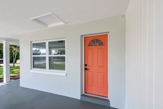 Foto del edificio - 763 NE 12th St