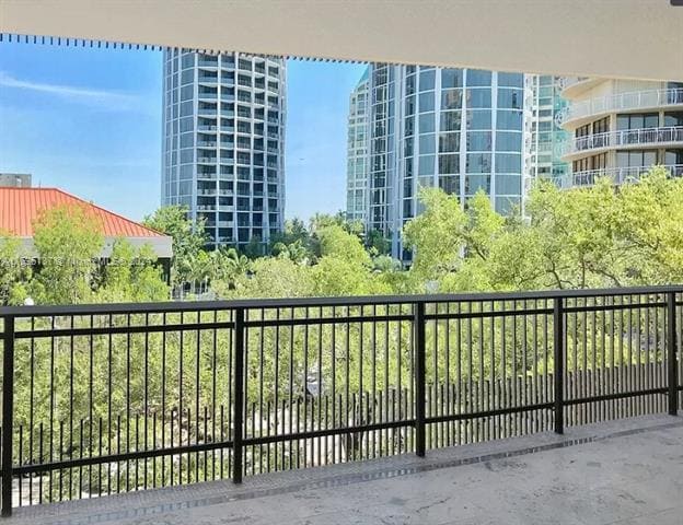 Building Photo - 2901 S Bayshore Dr