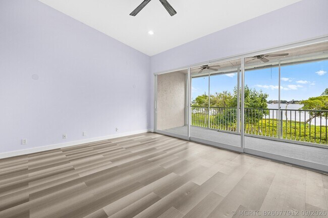 Foto del edificio - 88 N Lakeshore Dr