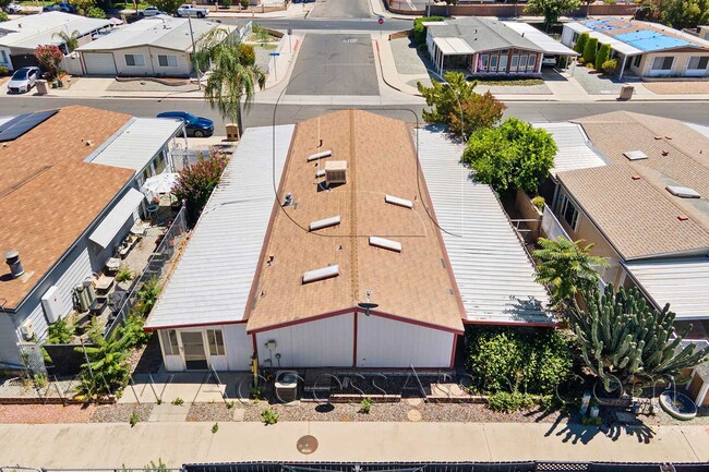Foto del edificio - Spacious 2 Bedroom Home in a Desirable 55+ Hemet Community