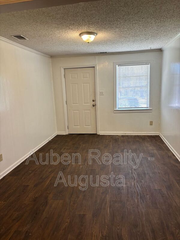 Foto del edificio - 2165 1/2 Telfair Street