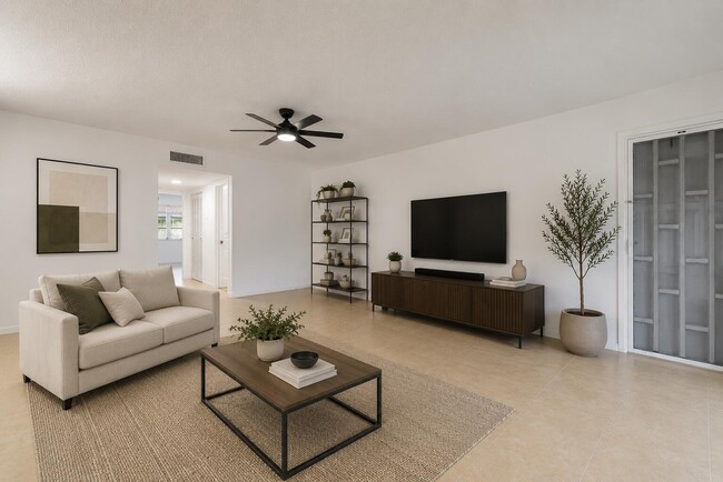Building Photo - 1142 Cir Terrace W