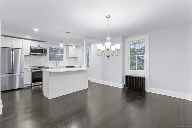 Foto del edificio - 171 Glenwood Rd