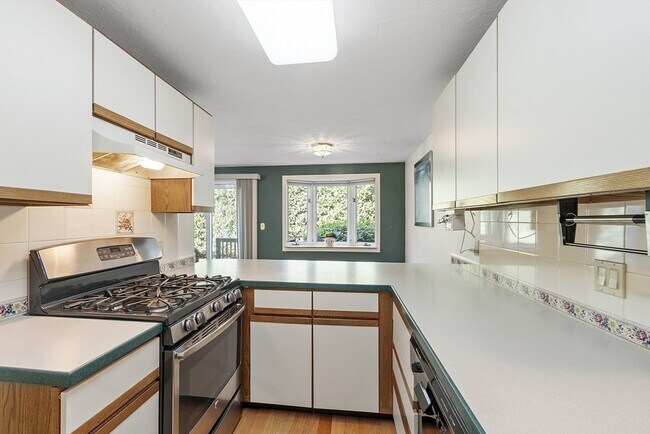 Foto del edificio - 116 Broadmeadow St