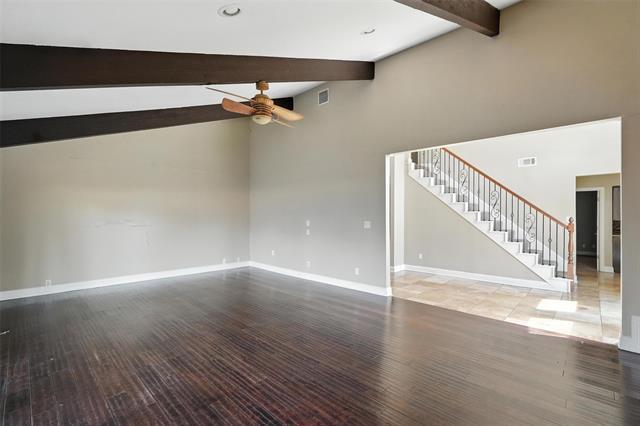 Building Photo - 2411 Meadow Creek Dr