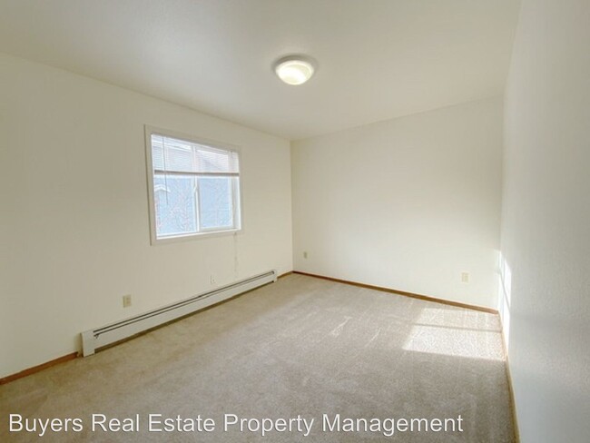 Building Photo - 8118 Boundary Ave