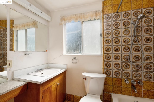 Building Photo - 6022 Merriewood Dr