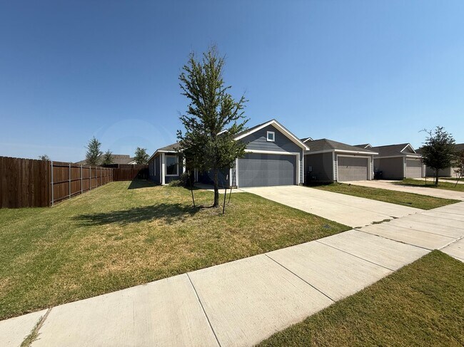 Building Photo - 3328 Turkey Trot Ln