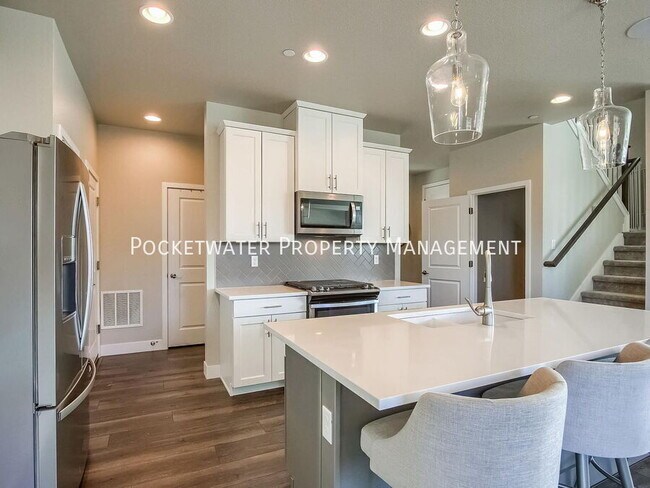 Building Photo - 8875 Yates Dr