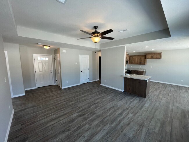 Foto del edificio - COMING SOON Beautiful 3 bedroom 2 bath in ...