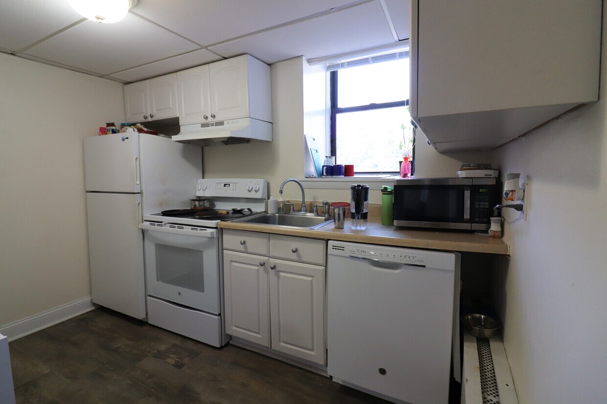Primary Photo - 34A Park St