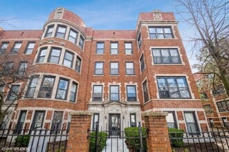 Building Photo - 4117 N Sheridan Rd
