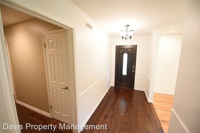 Building Photo - 5 br, 3 bath House - 3637 NORTHAVEN RD.