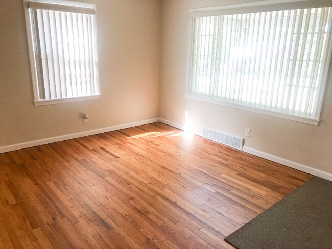 Foto del edificio - 3517 Whippoorwill Rd