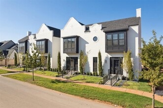 Building Photo - 18835 Selah Wy