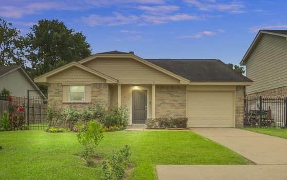 Foto principal - 3467 Overcross Dr