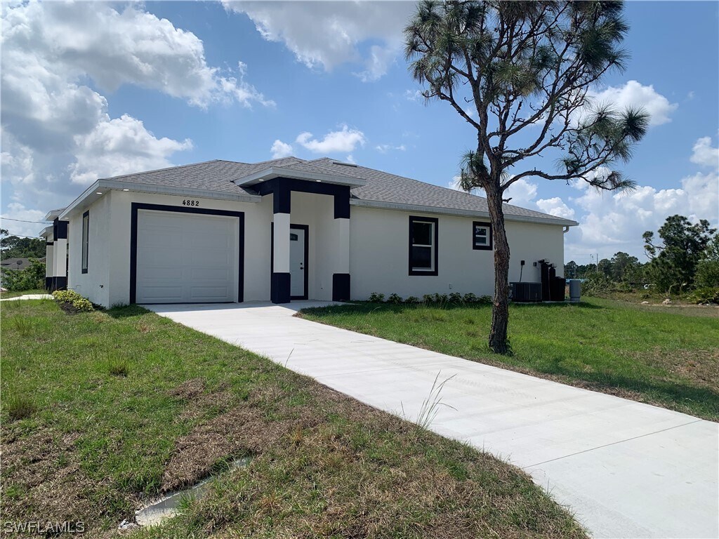 4882 Golfview Blvd, Lehigh Acres, FL 33973 Townhome Rentals in Lehigh