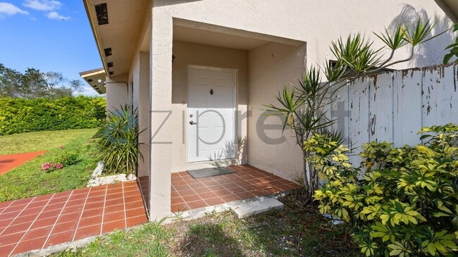 Foto del edificio - 16110 SW 300th St