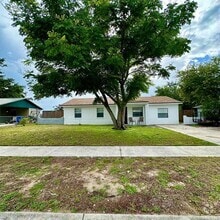Building Photo - 2313 S Swan Ct NE