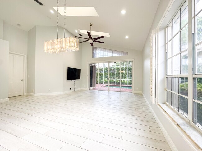 Foto del edificio - 6255 NW 24th St