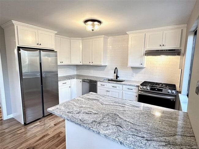 Building Photo - 26 Conestoga Way